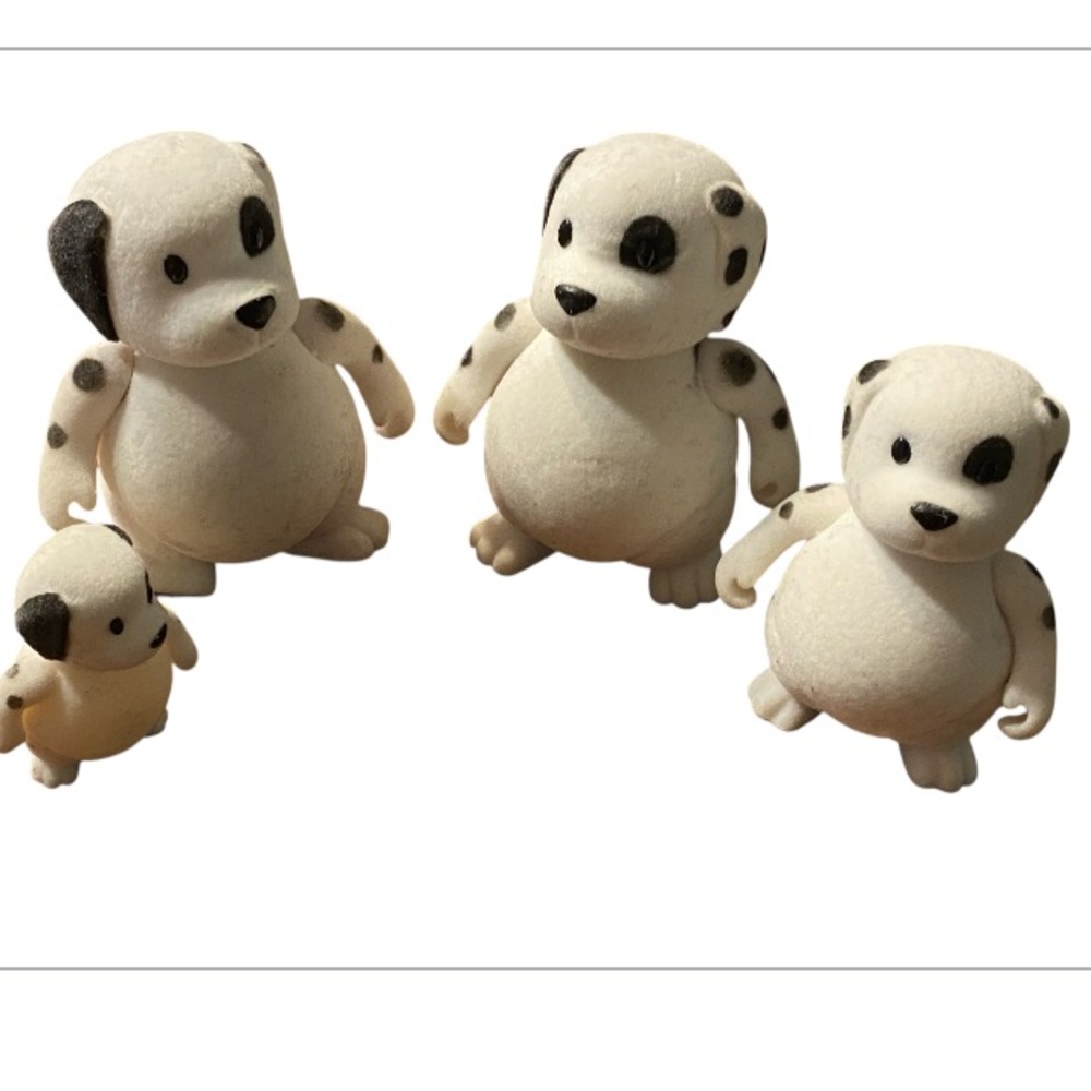 L’il Woodzeez Dalmatian dog Family Figurines